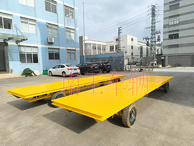 5吨半岛（中国）一站式服务平台 牵引平板全挂拖车5I.jpg