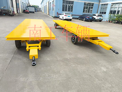 5吨半岛（中国）一站式服务平台 牵引平板全挂拖车I.jpg